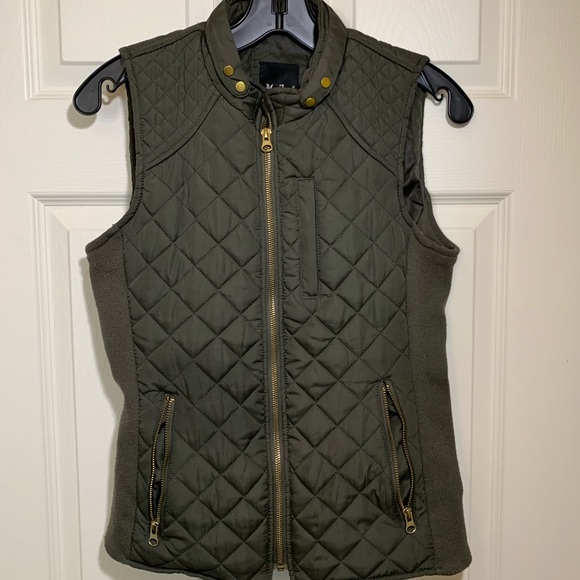 Me Jane Jackets & Blazers - Army Green Vest Size M